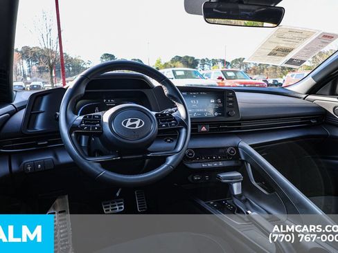 Used 2025 Hyundai Elantra Sport FWD image 27