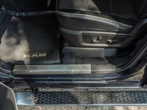 Used 2019 RAM 2500 Laramie AWD/4WD image 18