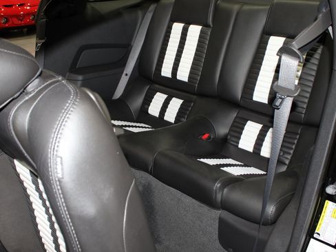 Used 2010 Ford Mustang Shelby GT500 image 8