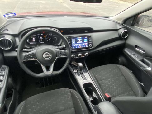 Used 2023 Nissan Kicks SV image 12