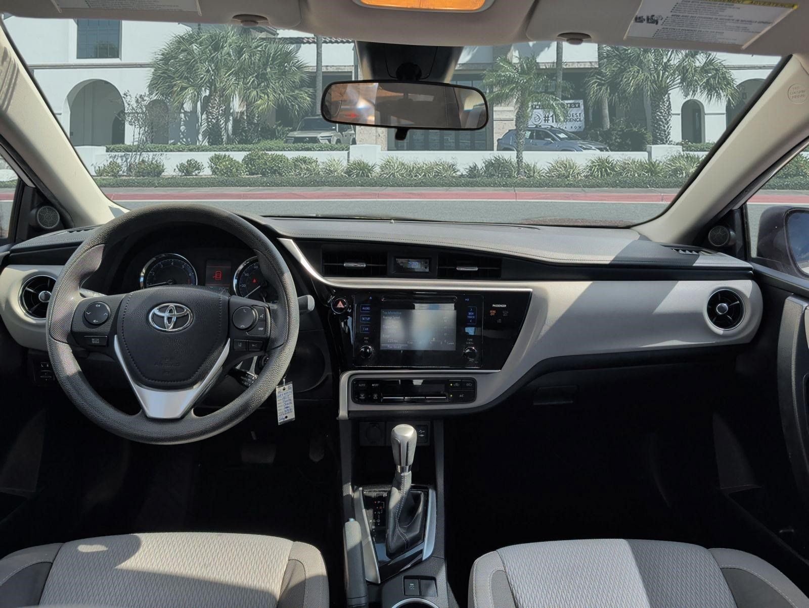 Used 2017 Toyota Corolla LE FWD image 26