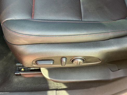 Used 2023 Chevrolet Blazer RS w/ Enhanced Convenience Package image 31