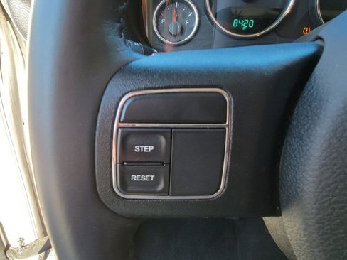 Used 2017 Jeep Wrangler Unlimited Sahara AWD/4WD image 32