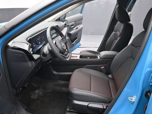New 2026 Nissan Kicks SR FWD image 24