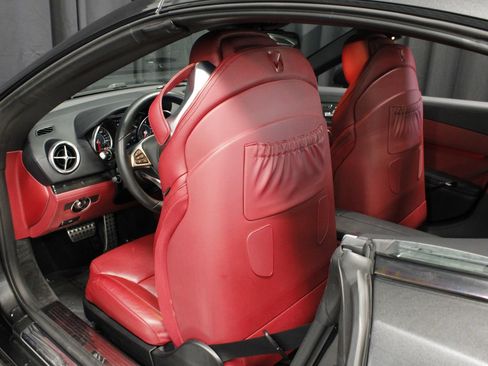 Used 2019 Mercedes-Benz SL 550 image 16