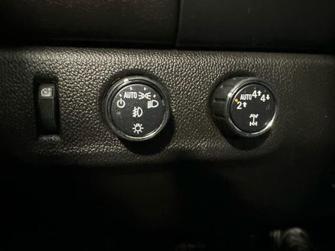 Used 2022 GMC Canyon AT4 image 26