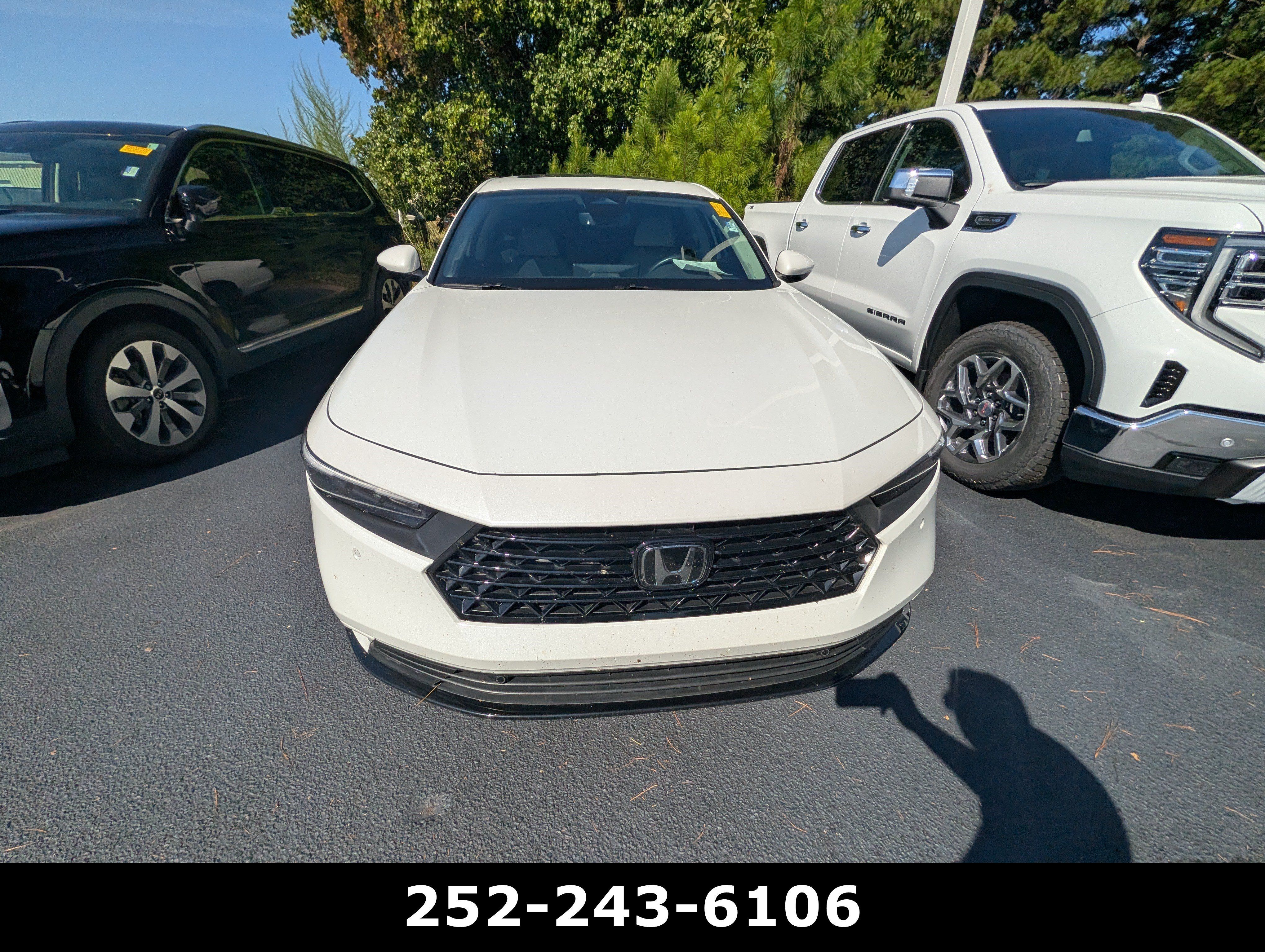 Used 2024 Honda Accord EX-L image 9