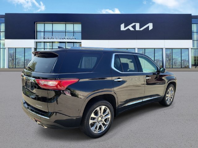 Used 2020 Chevrolet Traverse Premier FWD image 4