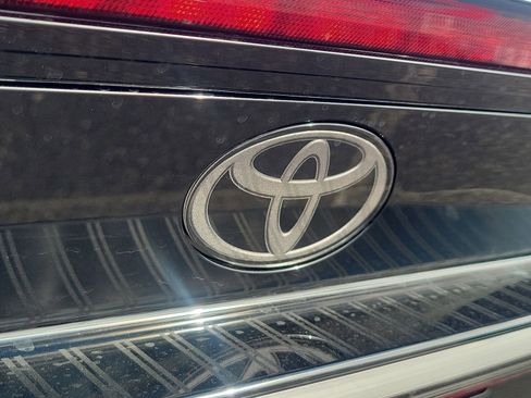 New 2026 Toyota Prius Plug-In Hybrid FWD image 6