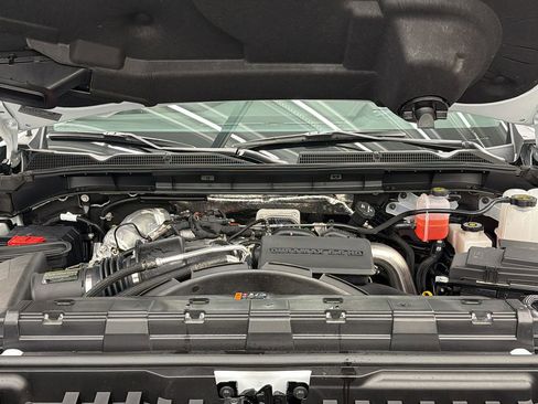 Used 2026 GMC Sierra 3500 Denali w/ Technology Package image 13