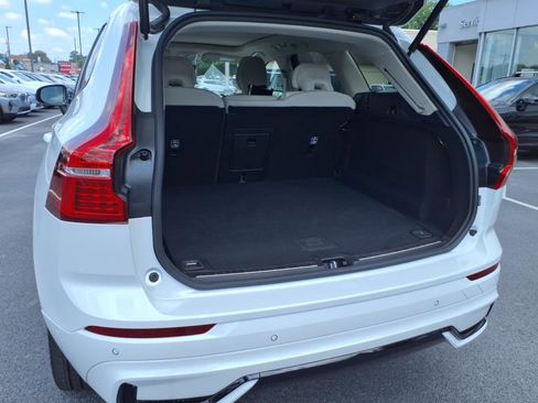 Used 2025 Volvo XC60 T8 Plus w/ Climate Package image 25