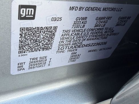 Certified 2025 GMC Sierra 1500 SLT AWD/4WD image 32