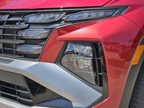 Certified 2025 Hyundai Tucson SE FWD image 9