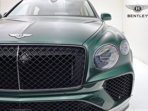 New 2025 Bentley Bentayga Extended Wheelbase image 13