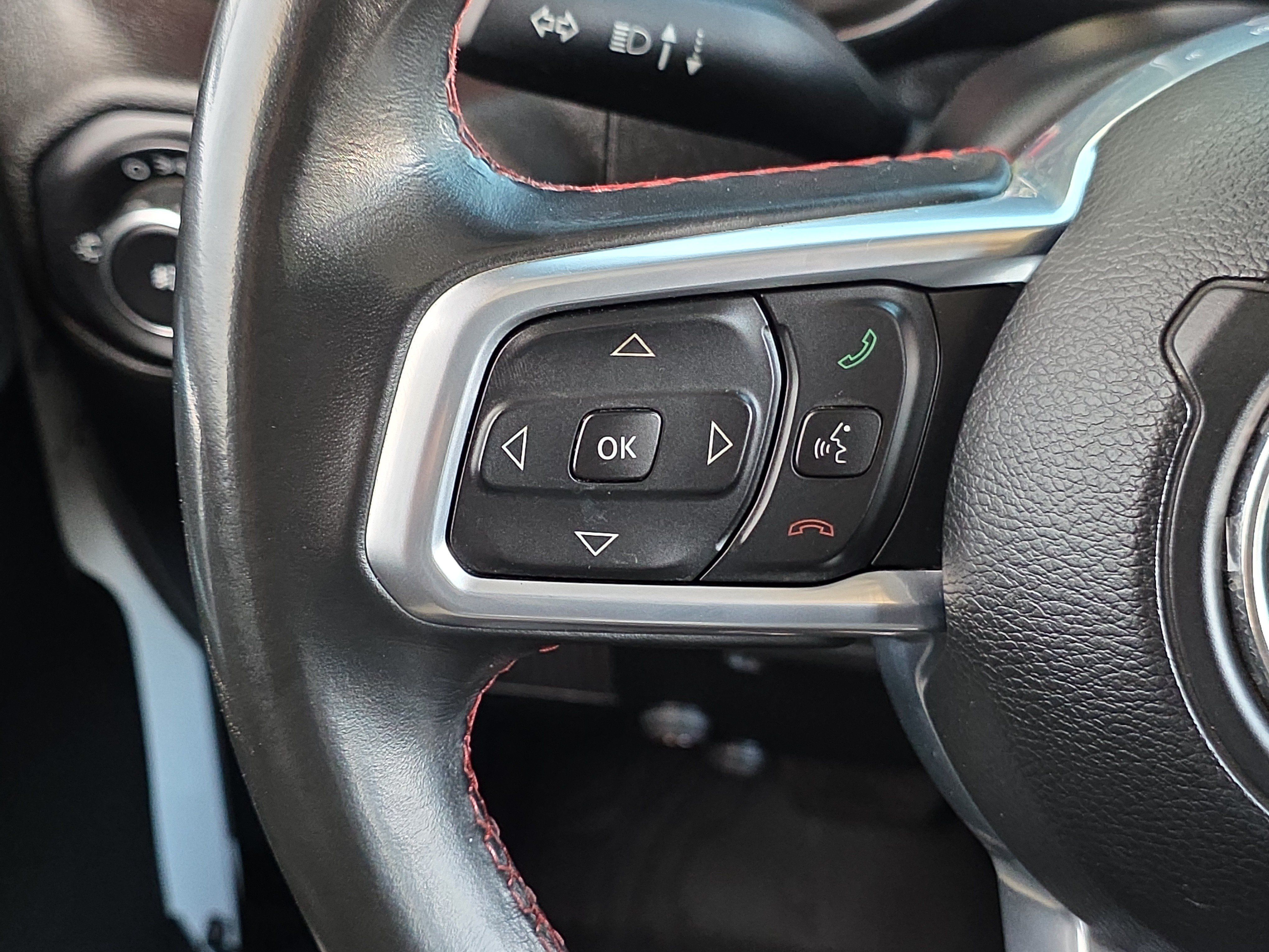 Used 2019 Jeep Wrangler Unlimited Rubicon AWD/4WD image 16