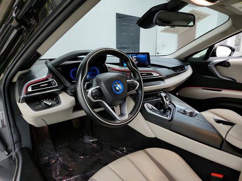 Used 2016 BMW i8 image 13