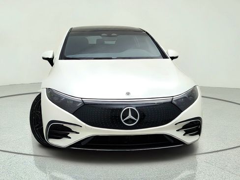 Certified 2023 Mercedes-Benz EQS 580 4MATIC Sedan image 3