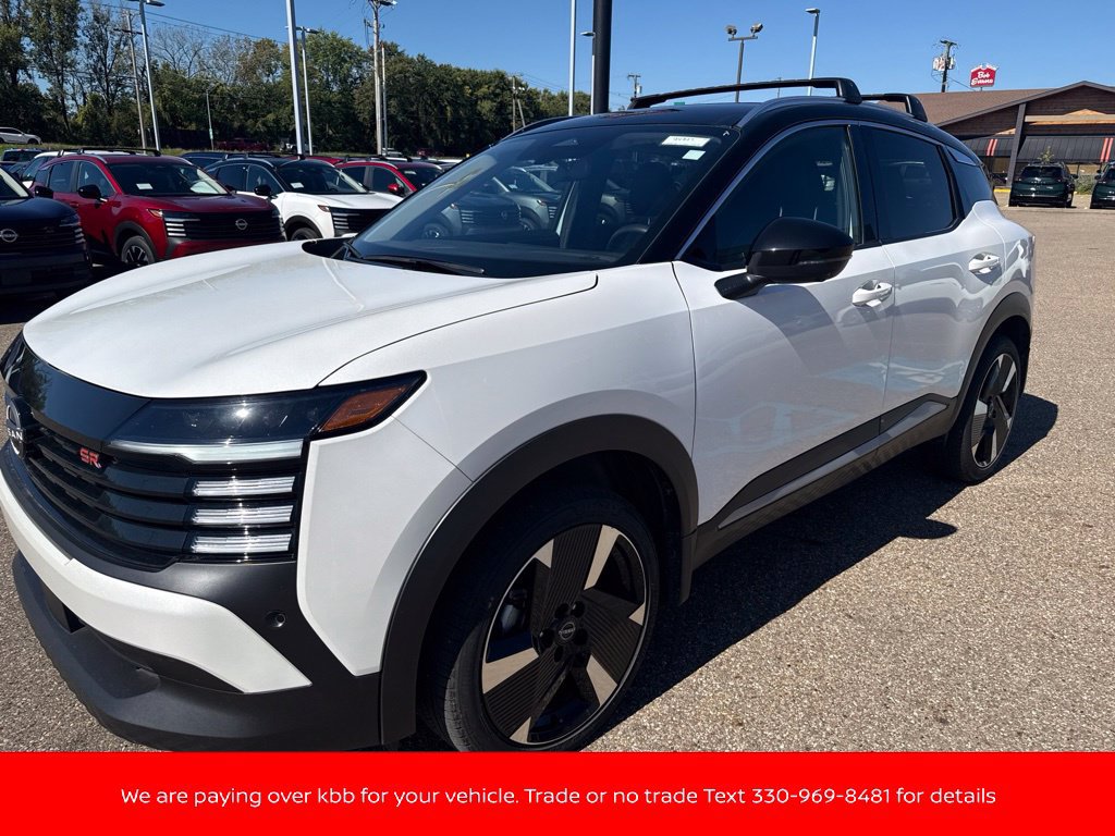 Certified 2025 Nissan Kicks SR AWD/4WD image 3