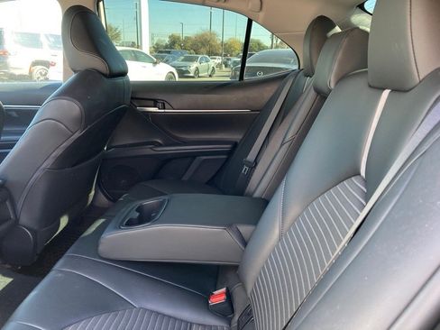 Used 2024 Toyota Camry SE image 11