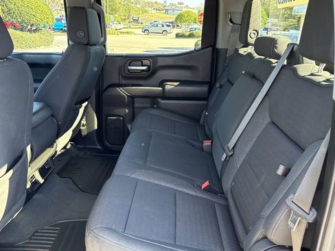 Used 2023 Chevrolet Silverado 1500 Custom image 10