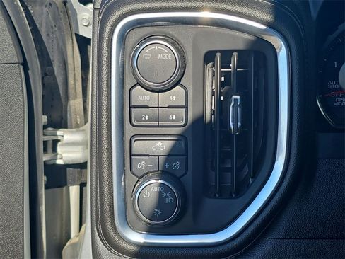 Certified 2020 Chevrolet Silverado 1500 LT w/ All-Star Edition image 18