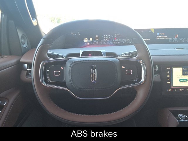 New 2027 Lincoln Navigator Reserve AWD/4WD image 21