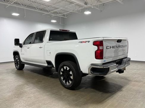 Used 2023 Chevrolet Silverado 2500 LT image 6