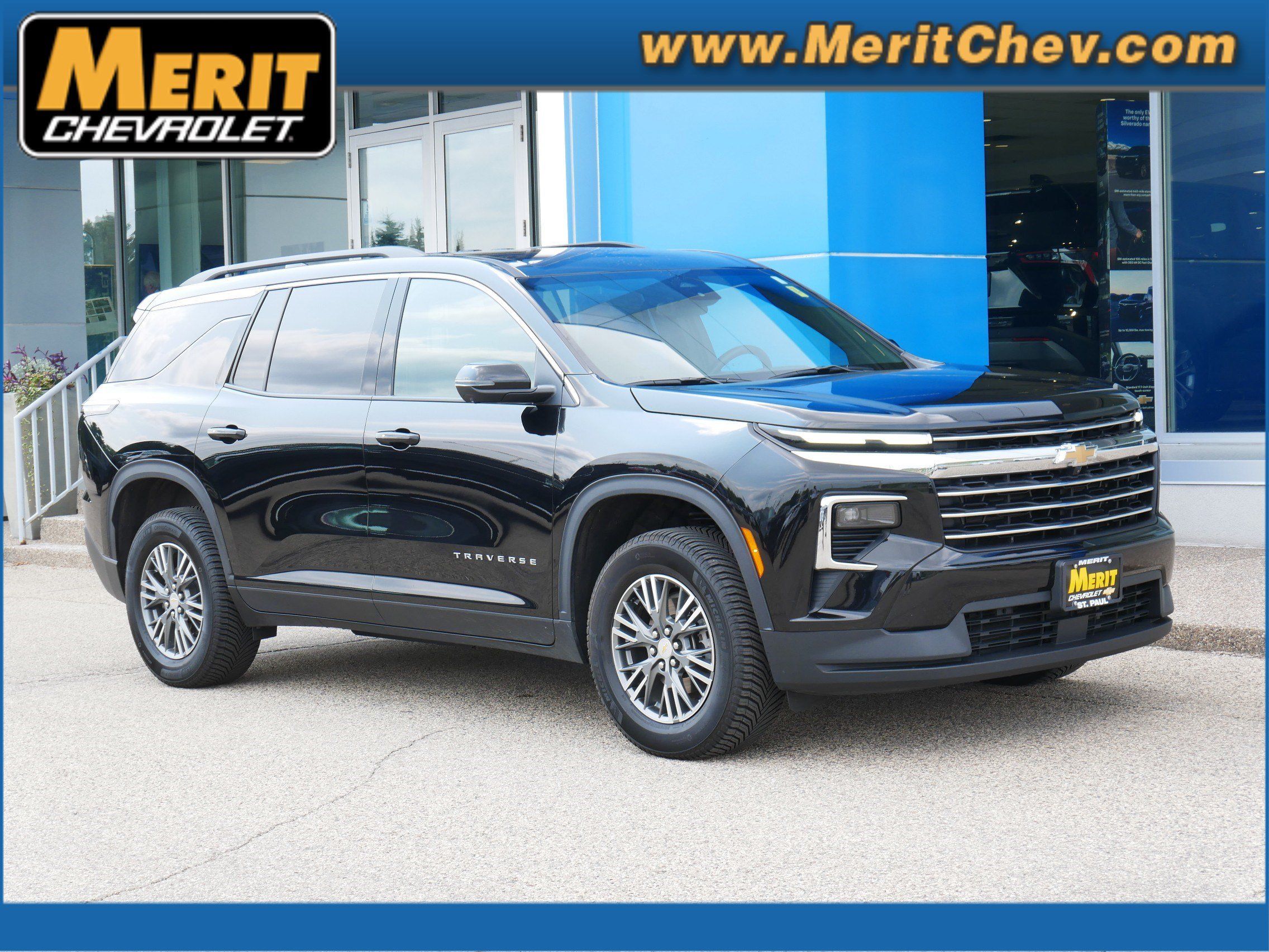 Certified 2024 Chevrolet Traverse LT w/ Trailering Package AWD/4WD image 1