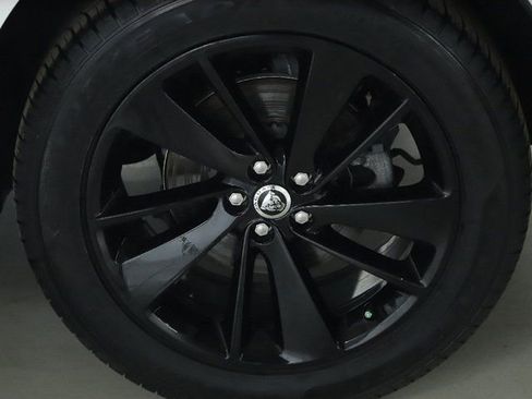 Used 2025 Jaguar F-PACE R-Dynamic S image 40