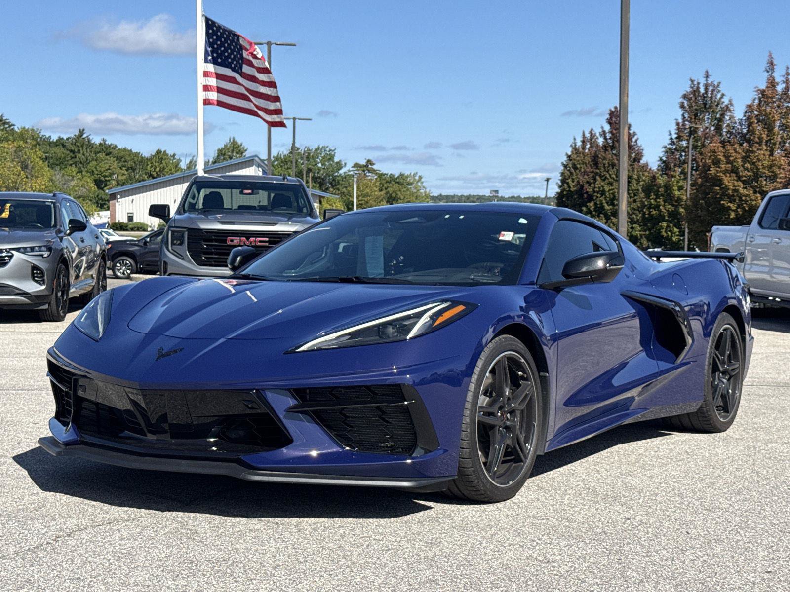 Used 2025 Chevrolet Corvette Stingray Preferred Cpe w/ Z51 Performance Package RWD image 1