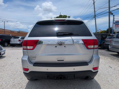 Used 2011 Jeep Grand Cherokee Laredo image 6