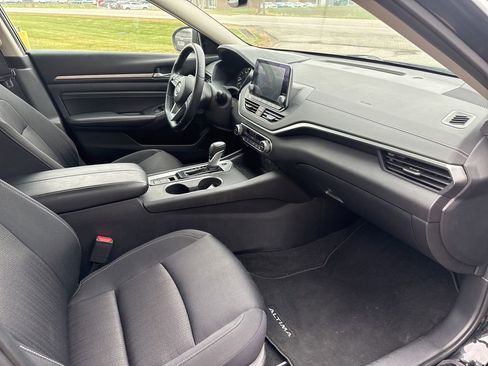 Used 2019 Nissan Altima 2.5 SV image 43
