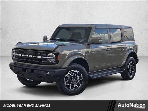 New 2025 Ford Bronco Outer Banks image 1