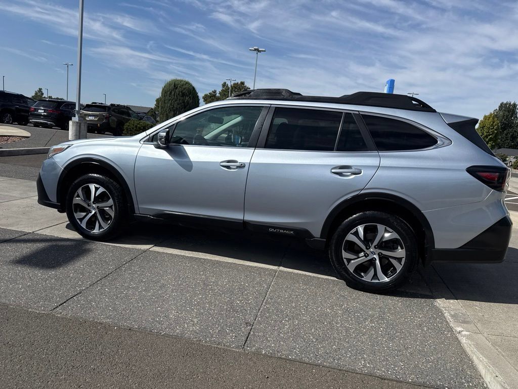 Used 2020 Subaru Outback Limited AWD/4WD image 12