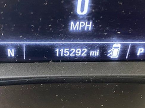 Used 2020 Chevrolet Equinox LS w/ LS Convenience Package image 11