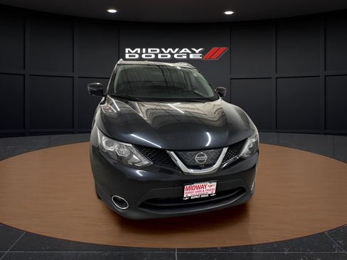 Used 2017 Nissan Rogue Sport SL w/ SL Premium Package AWD/4WD image 5