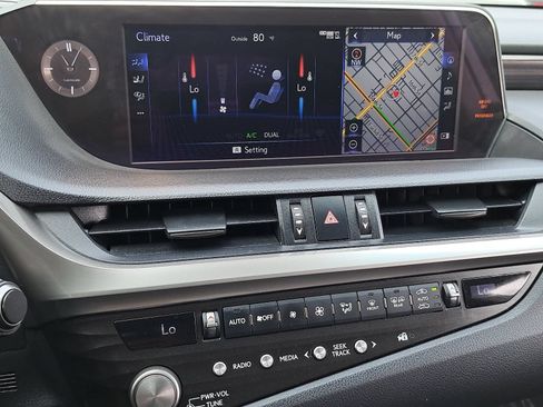 Used 2021 Lexus ES 250 w/ Premium Package AWD/4WD image 25