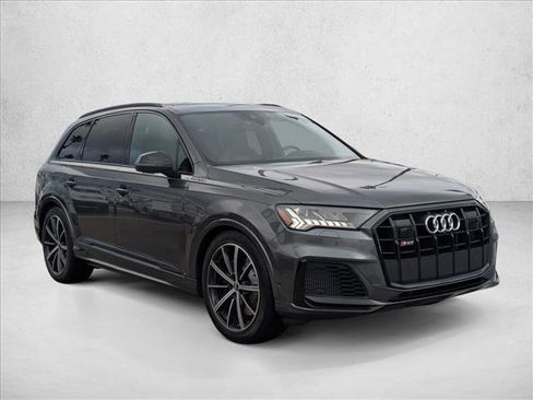 Used 2021 Audi SQ7 Premium Plus w/ Executive Package image 3