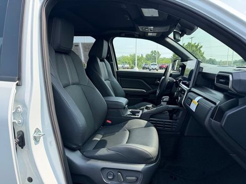 Used 2026 Toyota 4Runner Limited AWD/4WD image 18