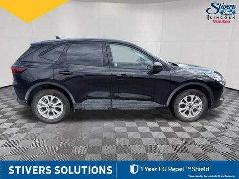Certified 2026 Ford Escape Active w/ Cold Weather Package AWD/4WD image 5