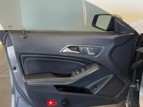Used 2019 Mercedes-Benz CLA 250 4MATIC image 12