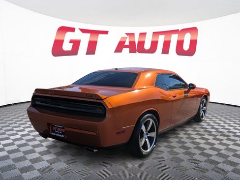 Used 2011 Dodge Challenger SRT8 RWD image 4