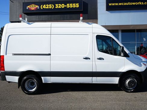 Used 2019 Mercedes-Benz Sprinter 144 image 6