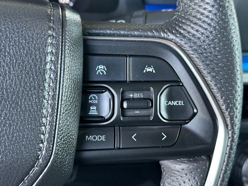 Certified 2025 Toyota Tacoma TRD Off-Road image 29