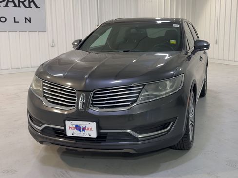 Used 2018 Lincoln MKX Reserve image 4