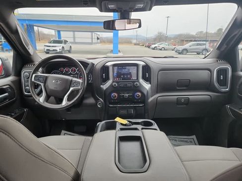 Used 2019 Chevrolet Silverado 1500 LT Trail Boss w/ Convenience Package image 5