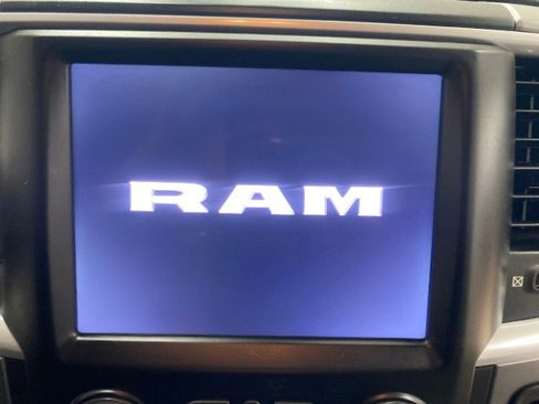 Used 2022 RAM 1500 Classic SLT w/ Electronics Group image 29