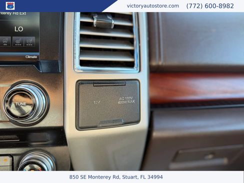 Used 2015 Ford F150 King Ranch w/ Equipment Group 601A Luxury AWD/4WD image 51