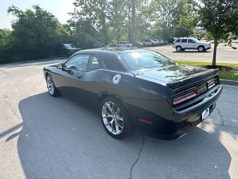 Used 2022 Dodge Challenger GT RWD image 9