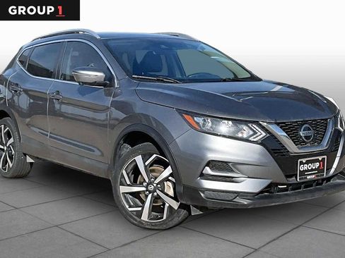 Used 2022 Nissan Rogue Sport SL AWD/4WD image 1
